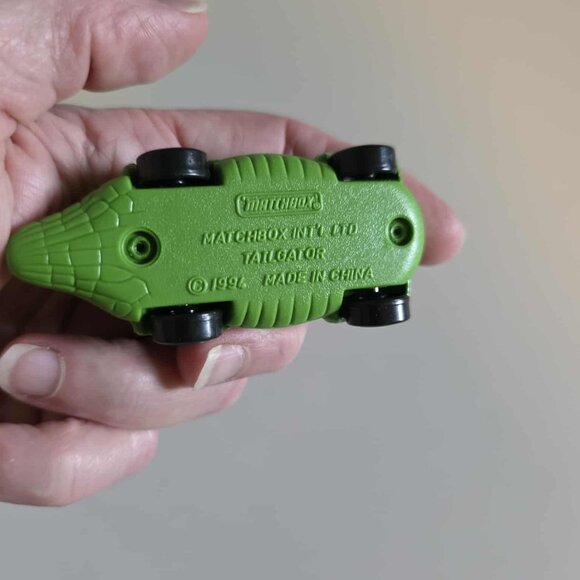 NIB Matchbox Tailgator Die Cast toy car - 1995 Animal Series - Vintage Lt Green - Picture 3 of 5